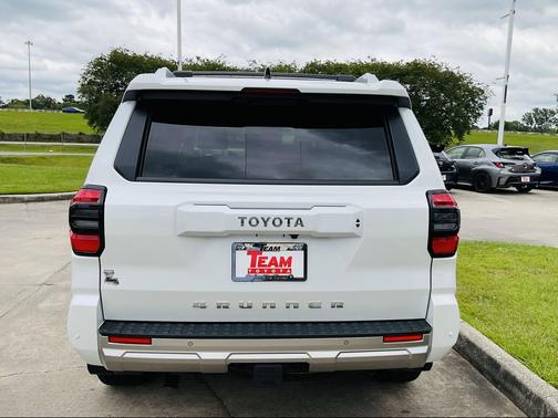 Wind Chill Pearl 2026 Toyota 4Runner Limited