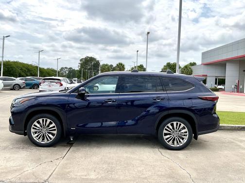 Blueprint 2026 Toyota Highlander Hybrid Platinum