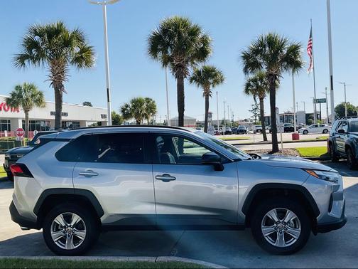Silver Sky Metallic 2025 Toyota RAV4 Hybrid LE