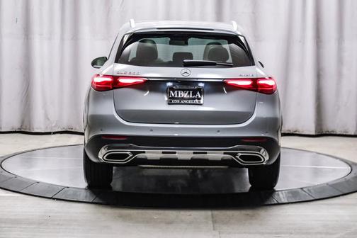2025 Mercedes-Benz GLC 300 4MATIC