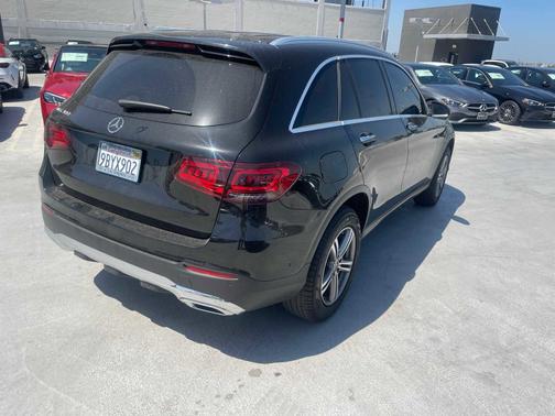 2022 Mercedes-Benz GLC 300