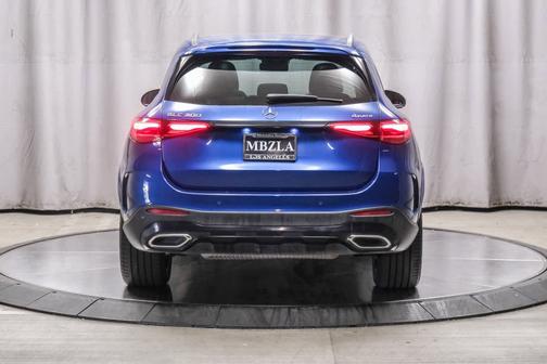 2023 Mercedes-Benz GLC 300 