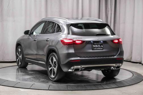 2025 Mercedes-Benz GLA 250 Base