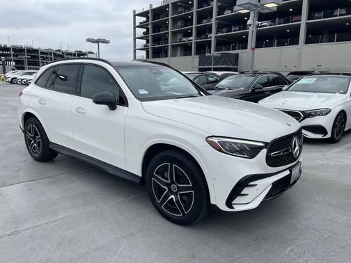 Polar White 2026 Mercedes-Benz GLC 300 Base