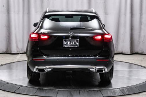 2025 Mercedes-Benz GLA 250 