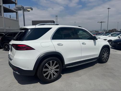Polar White 2026 Mercedes-Benz GLE 350