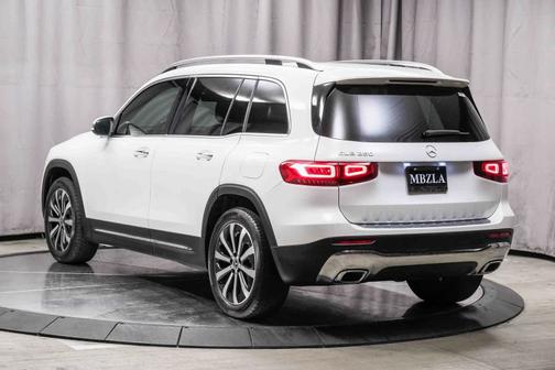 2023 Mercedes-Benz GLB 250 