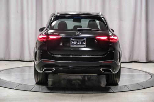 2025 Mercedes-Benz GLC 300 Base