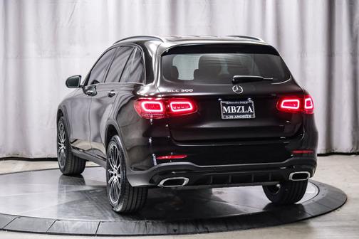 2022 Mercedes-Benz GLC 300 