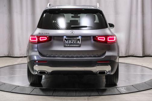 Mountain Grey Metallic 2023 Mercedes-Benz GLB 250 Base