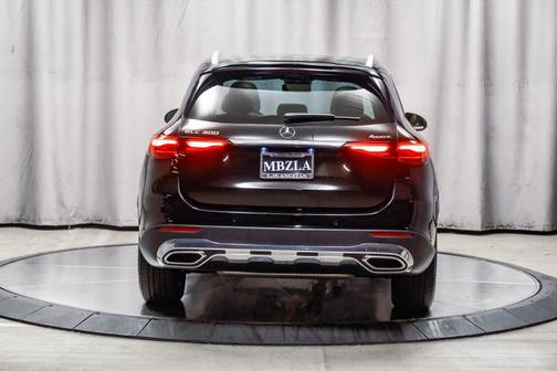 2024 Mercedes-Benz GLC 300 