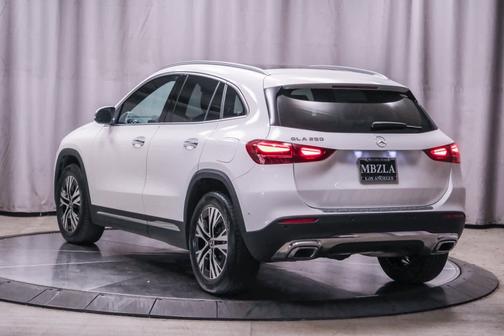 2025 Mercedes-Benz GLA 250