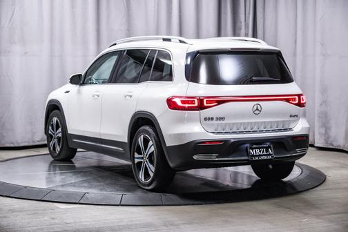 2022 Mercedes-Benz EQB 300 4MATIC