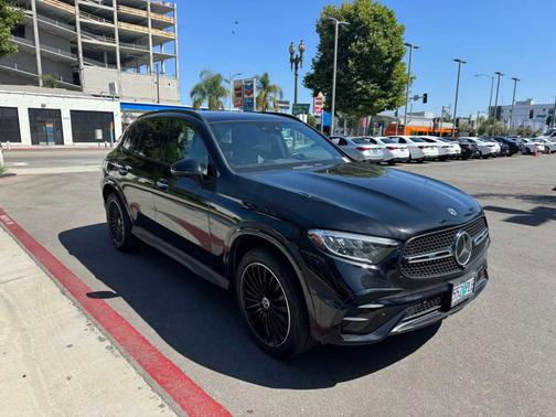 2023 Mercedes-Benz GLC 300 4MATIC
