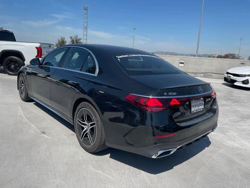 Obsidian Black Metallic 2026 Mercedes-Benz E-Class E 350 4MATIC