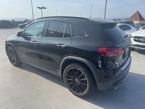 Black 2023 Mercedes-Benz GLA 250