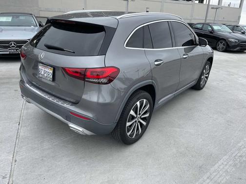 2021 Mercedes-Benz GLA 250 Base