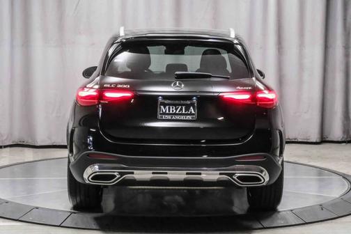 2025 Mercedes-Benz GLC 300 4MATIC