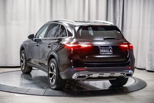 2025 Mercedes-Benz GLC 350e Base