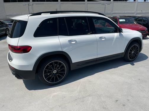 2022 Mercedes-Benz GLB 250 Base