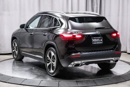 2025 Mercedes-Benz GLA 250 