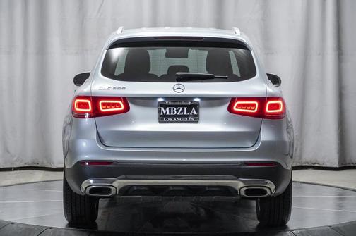 2022 Mercedes-Benz GLC 300