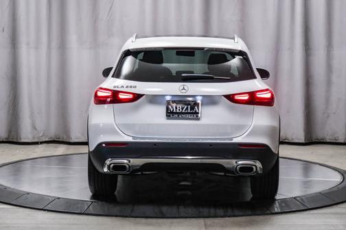 2025 Mercedes-Benz GLA 250 