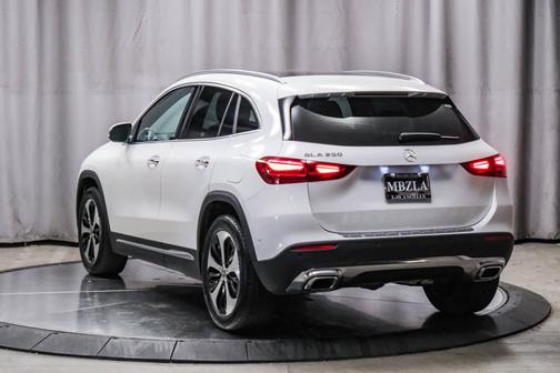 2025 Mercedes-Benz GLA 250 