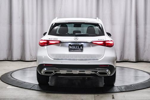 2025 Mercedes-Benz GLC 300 4MATIC