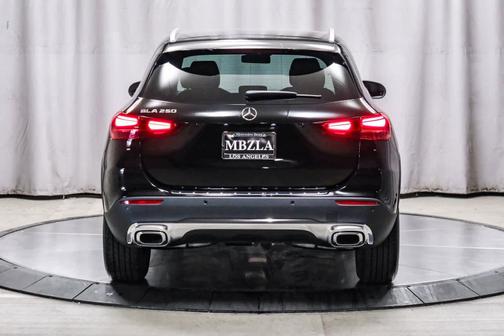 2025 Mercedes-Benz GLA 250 