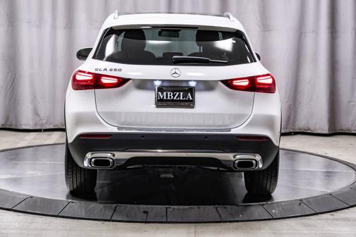 2026 Mercedes-Benz GLA 250 