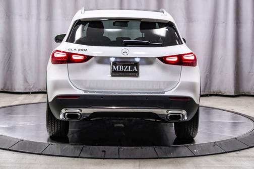 2026 Mercedes-Benz GLA 250 Base