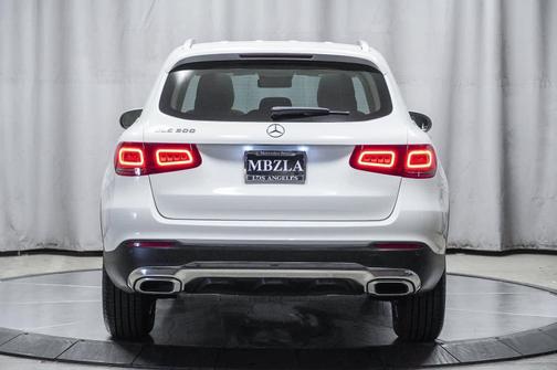 2022 Mercedes-Benz GLC 300