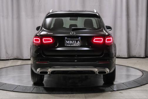 2022 Mercedes-Benz GLC 300 