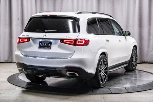 2023 Mercedes-Benz GLS 580 