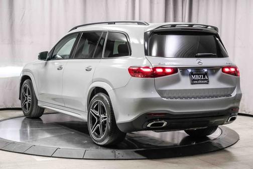 MANUFAKTUR Alpine Grey 2026 Mercedes-Benz GLS 450 4MATIC