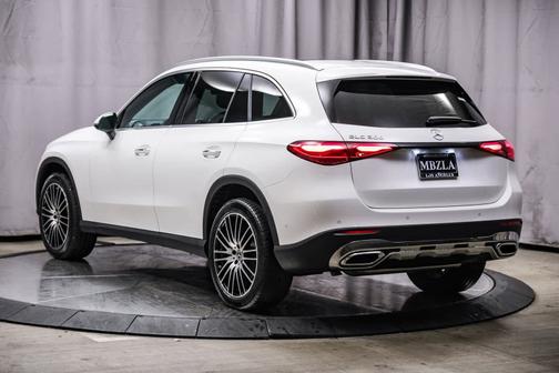 2025 Mercedes-Benz GLC 300 Base