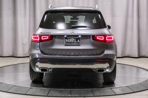 Mountain Grey Metallic 2023 Mercedes-Benz GLB 250