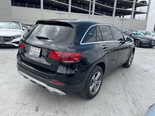 2021 Mercedes-Benz GLC 300 