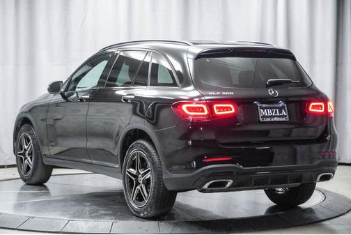 2022 Mercedes-Benz GLC 300 