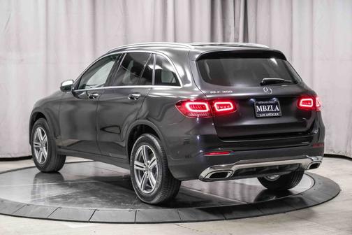 Graphite Grey Metallic 2021 Mercedes-Benz GLC 300