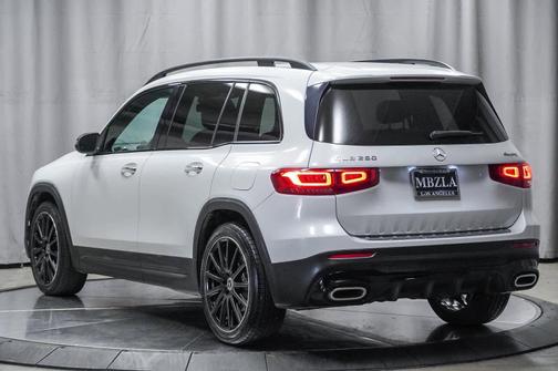 2021 Mercedes-Benz GLB 250