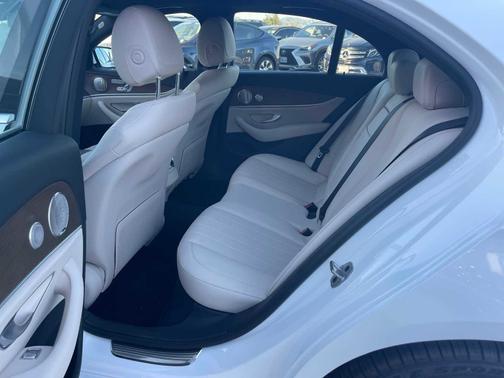2022 Mercedes-Benz E-Class 
