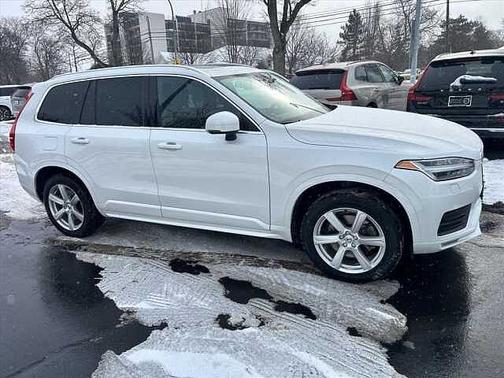 2023 Volvo XC90 Core