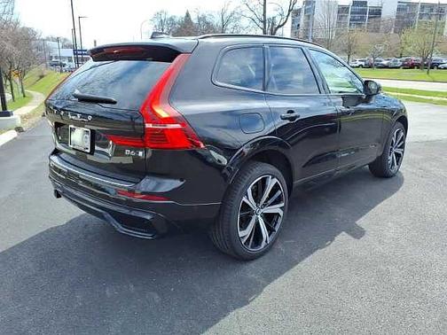 Onyx Black 2023 Volvo XC60 B6 AWD Ultimate Dark