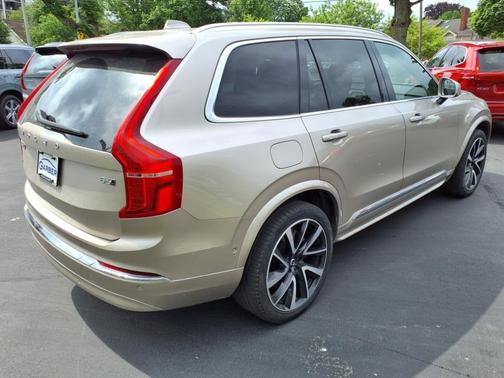 2023 Volvo XC90 B6 AWD Plus 6-Seater