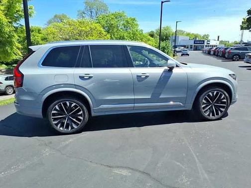 Vapour Grey 2025 Volvo XC90 Plus