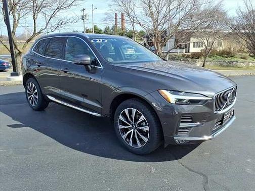 2023 Volvo XC60 Plus