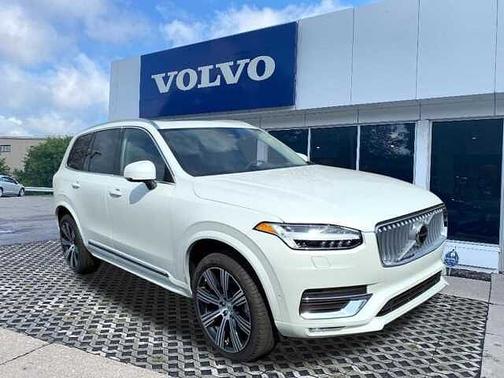Crystal White 2025 Volvo XC90 Ultra