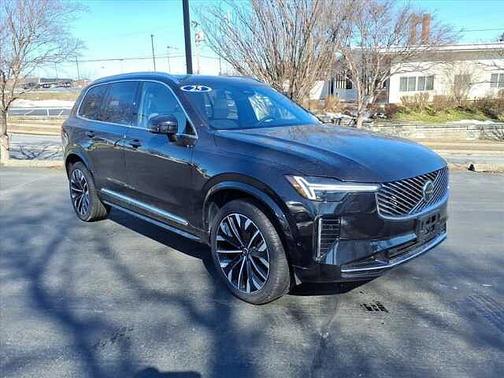 2025 Volvo XC90 Plus